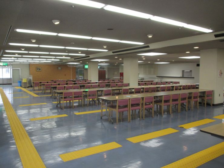 西棟 食堂の画像です