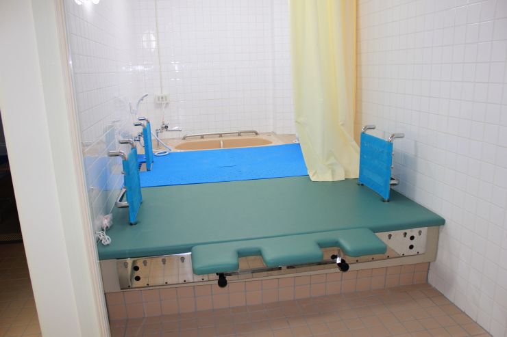 機能訓練棟　自立浴室（高床式）の写真