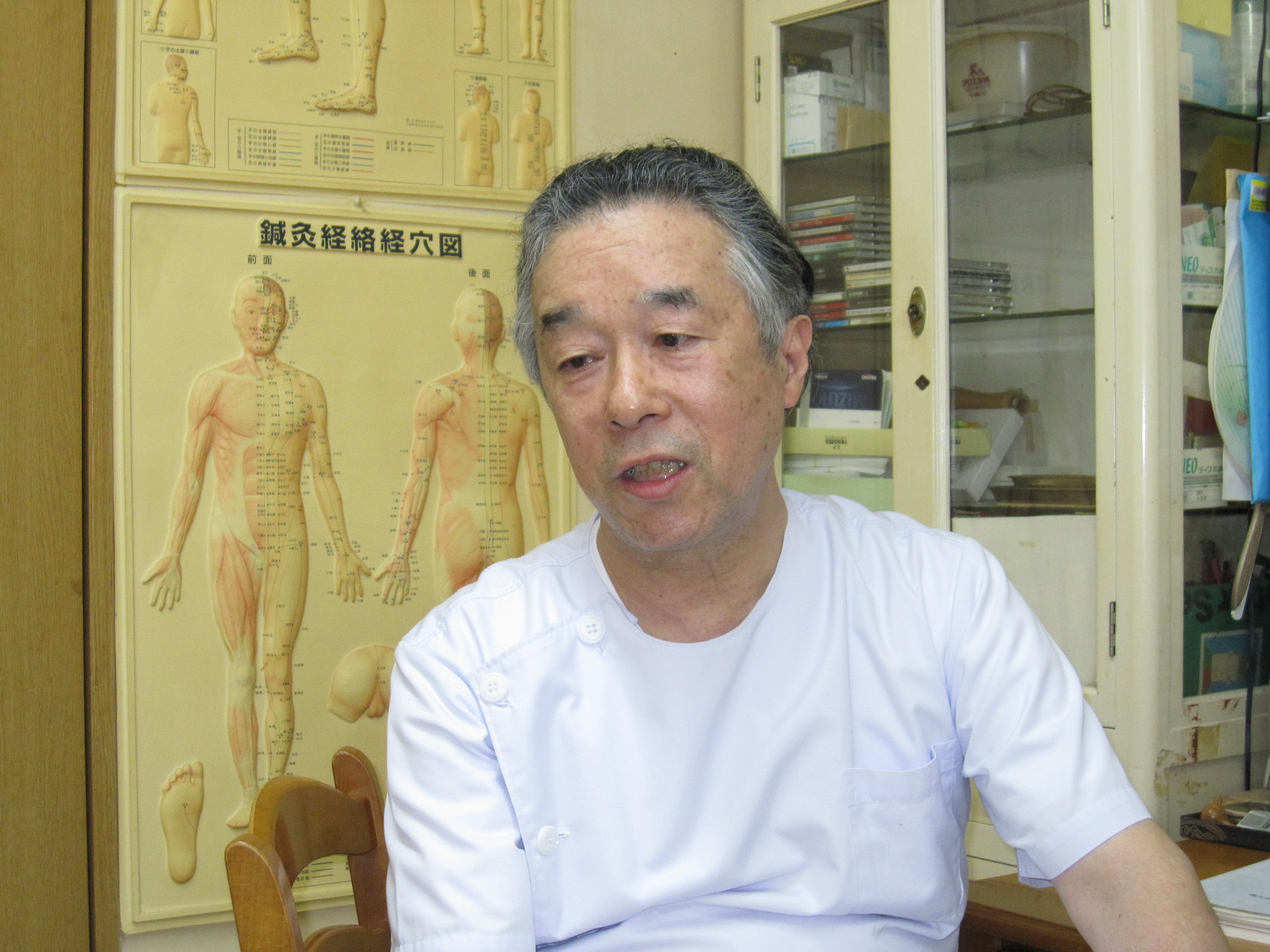 写真は、与那嶺さんの顔写真です