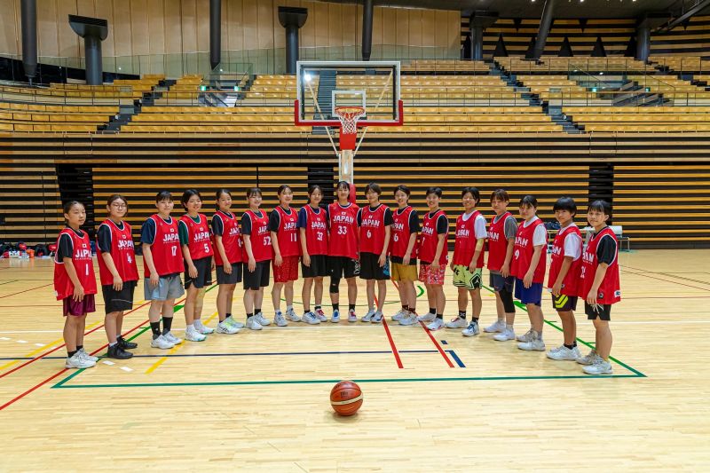 デフバスケットボールチームの集合写真
