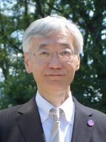 研究所長の画像