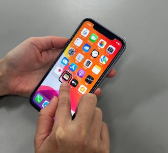 スマートフォン訓練(ICT訓練)の様子。 スマートフォン訓練の写真です。