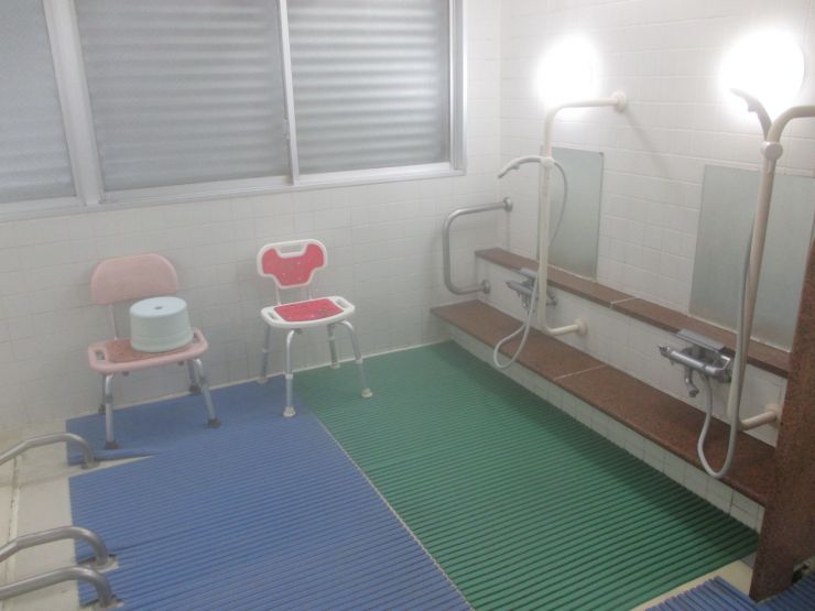 東棟女子浴室の画像