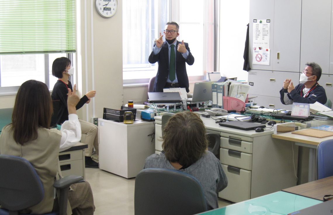 毎朝一文の手話勉強会の写真