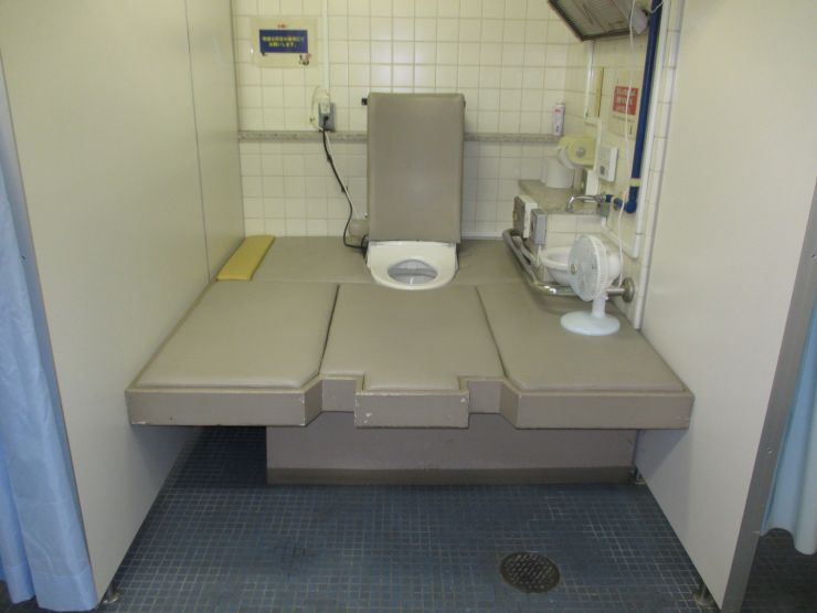 東棟　施設内トイレの画像