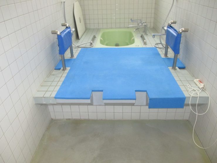 東棟男子個別浴室の画像