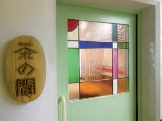 写真12:入口ドア